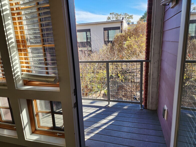 Building Photo - 801 N 4th St