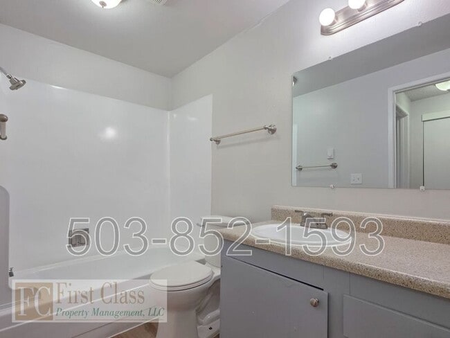 Building Photo - 1384 NE 186th Ave