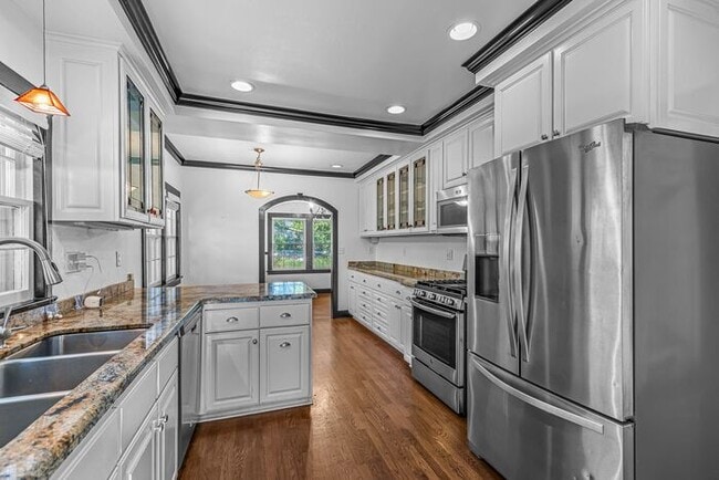 Building Photo - Beautiful Estate for Rent in Ashland