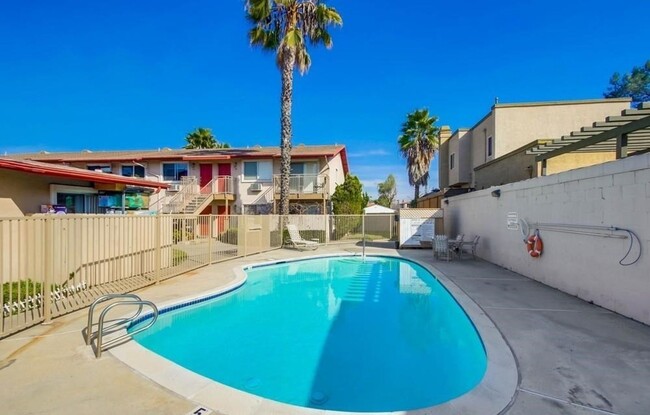 Building Photo - 2 Bedroom, 2 Bath Upstairs Condo in El Cajon