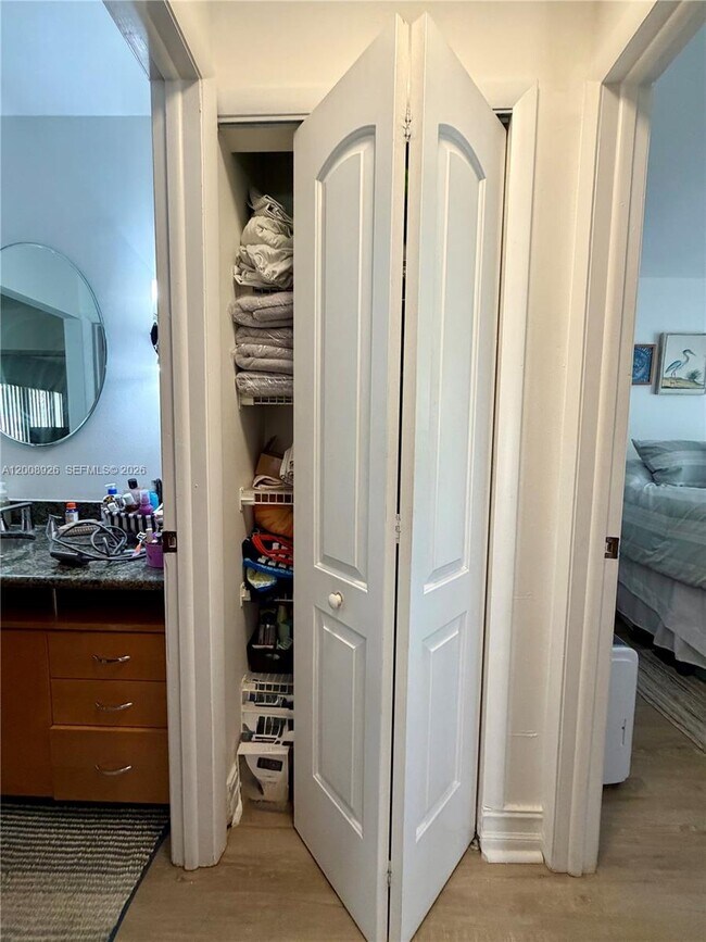 Building Photo - 3225 Bird Ave