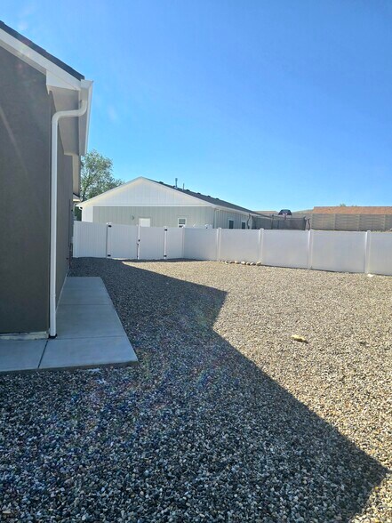 Building Photo - 149 Buena Vista Dr