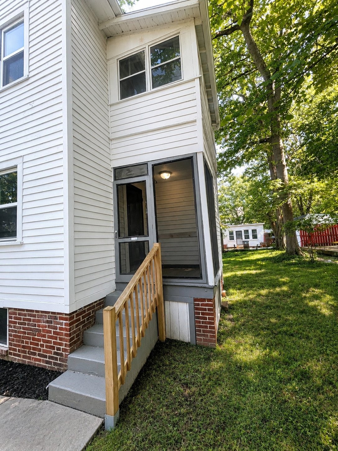 Building Photo - 1462 Parkhill Rd