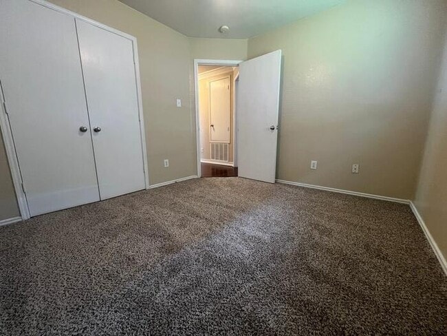 Building Photo - 10524 Flagstaff Run