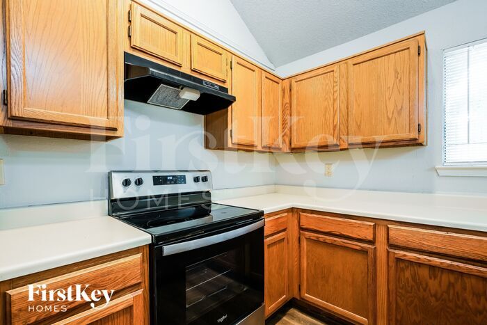 Building Photo - 922 Ramblewood Dr