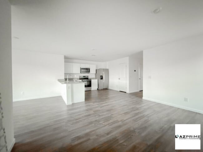 Building Photo - Modern 3/2 Arizona City Home - Spacious La...
