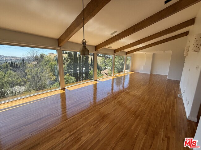 Building Photo - 4613 Reforma Rd