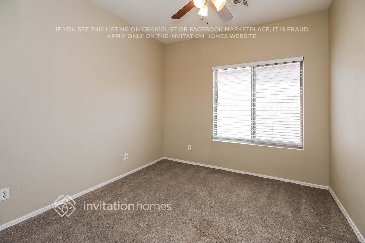 Building Photo - 774 E Drifter Pl