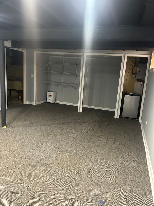 Building Photo - 1924 Guernsey Ave