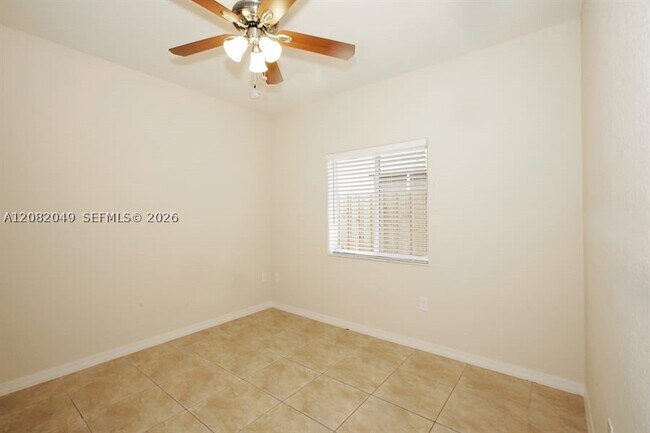 Building Photo - 4633 SW 164th Ct