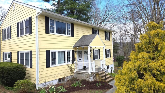 Primary Photo - 46 Robinson Ave