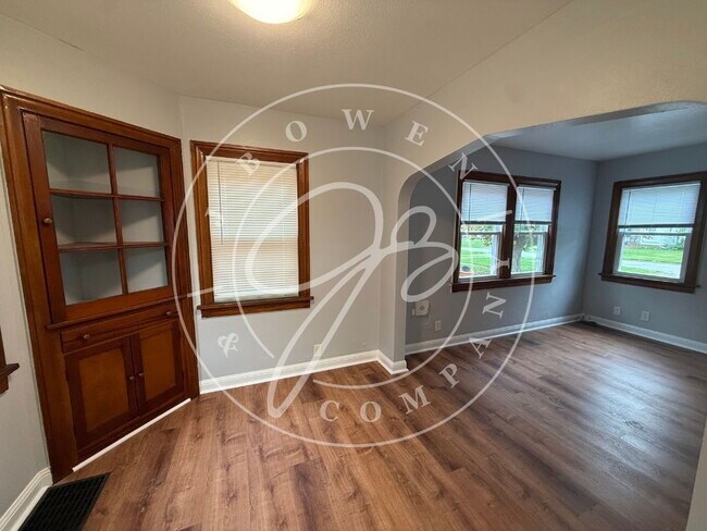 Building Photo - 930 Secor Rd