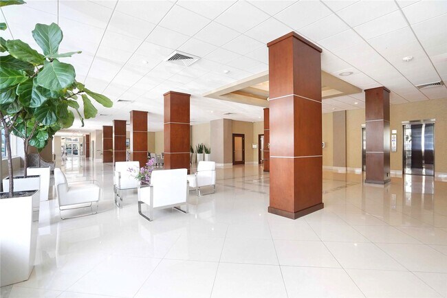 Building Photo - 4250 Galt Ocean Dr
