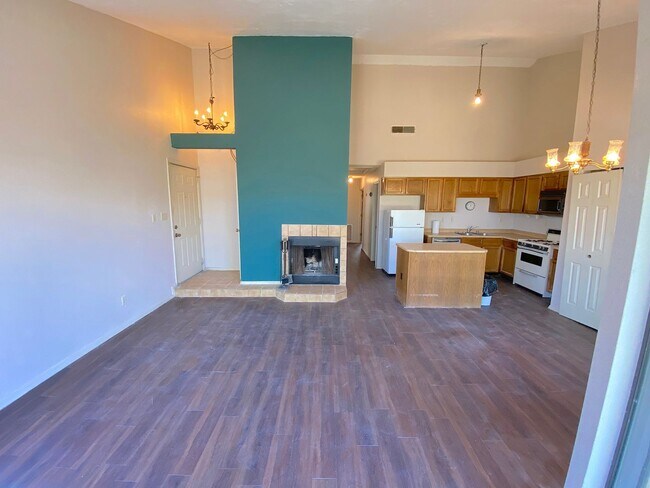 Building Photo - Northeast El Paso 3 bed