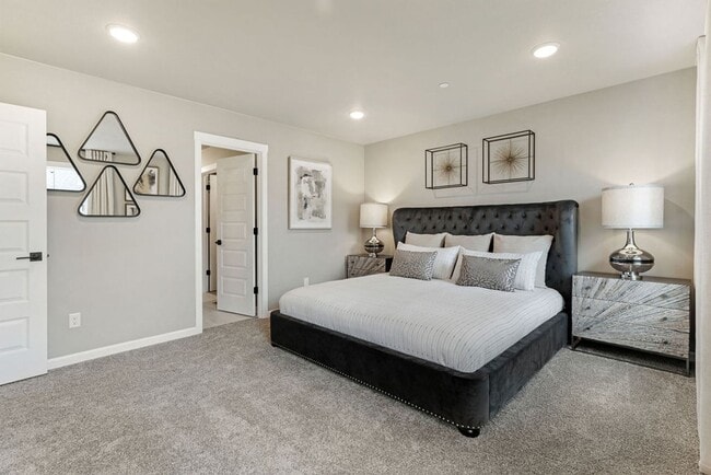 Building Photo - 6829 NE 132nd Way