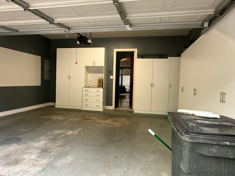 Building Photo - 2615 Starboard Point Dr