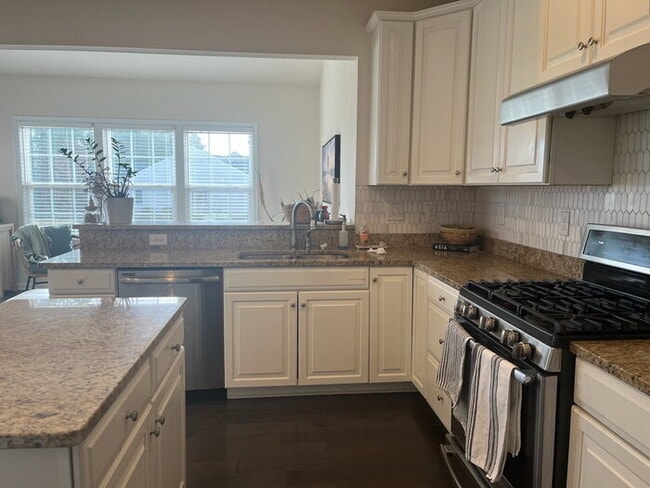 Building Photo - Beautiful 4 Bedroom Home in Spring Creek – Available June 1 – $3,500/mo