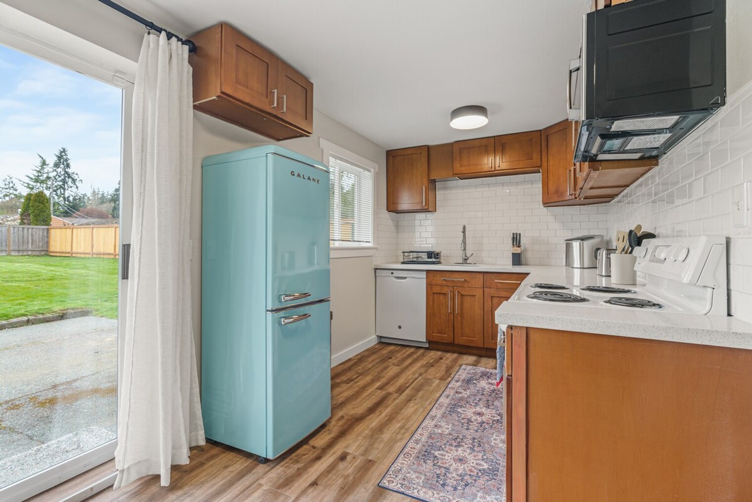 Building Photo - 13352 17th Ave NE