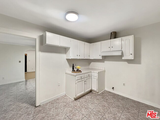 Building Photo - 2166 W 29th Pl
