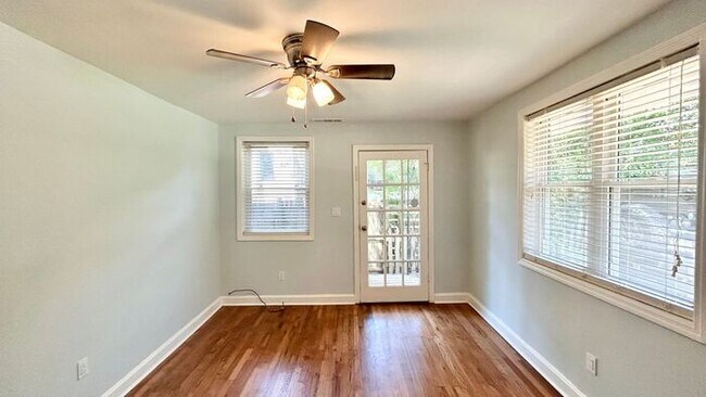 Building Photo - Cozy Remodeled Decatur 1 Bed-1 Bath DUPLEX...