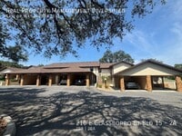 Building Photo - 210 E Glassboro Ct