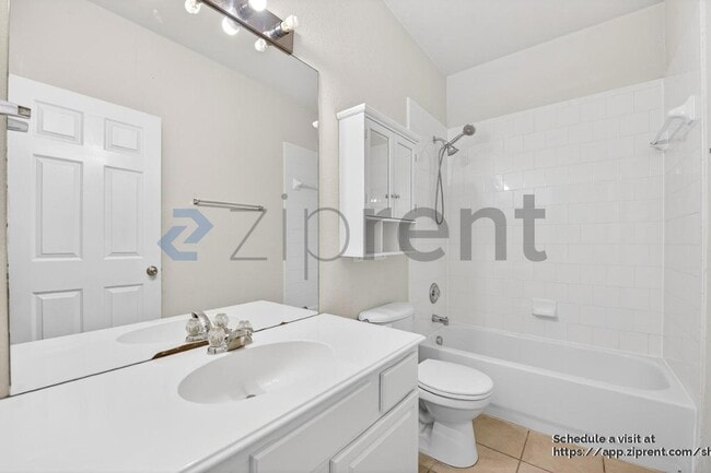 Building Photo - 11272 Chaucer Dr