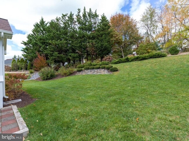 Building Photo - 2616 Greenport Dr