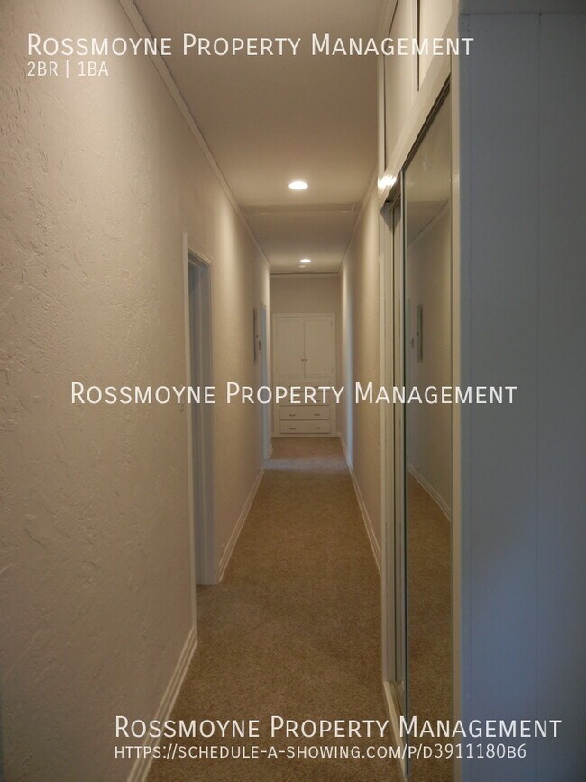 Building Photo - 516 E Palmer Ave