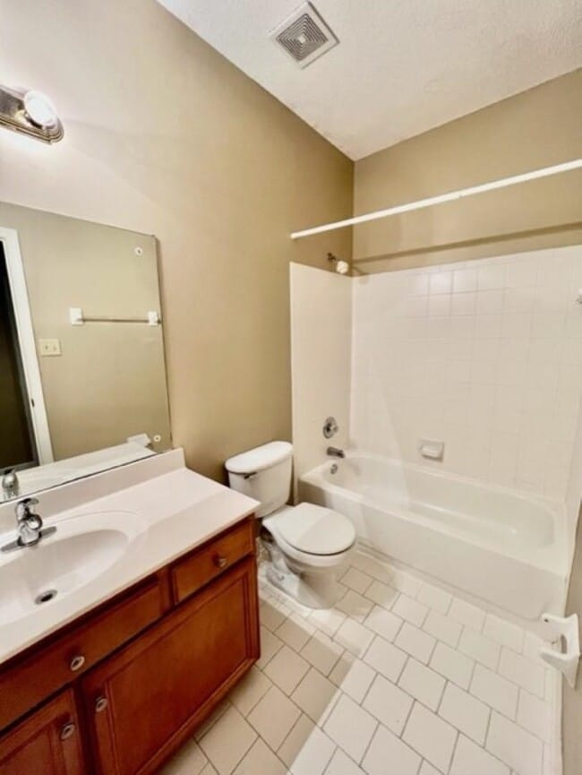 Building Photo - 1464 River Pine Dr