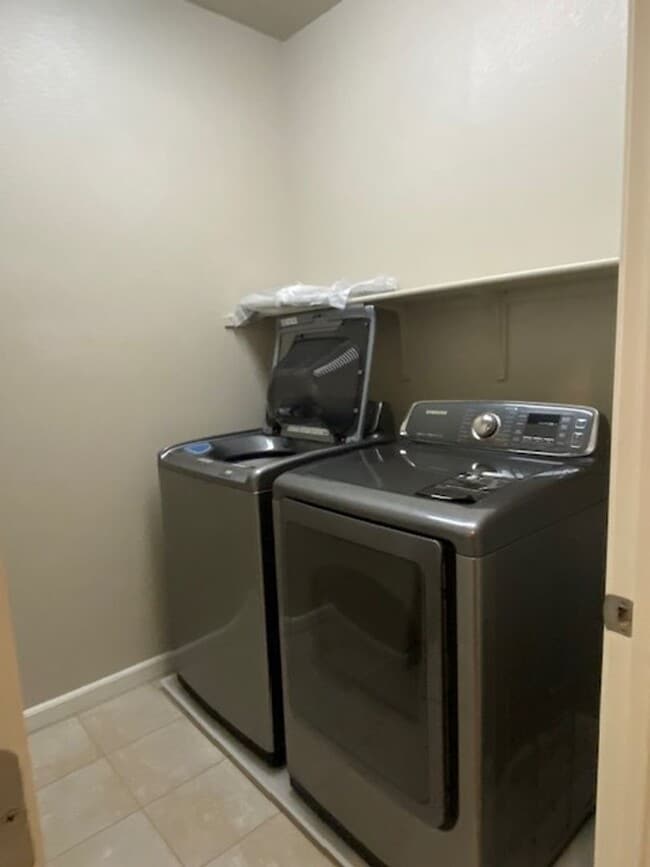 Building Photo - Immaculate Rocklin home- Available 4/15