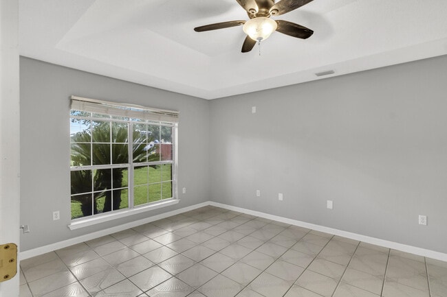 Building Photo - 2500 Bluewater Dr