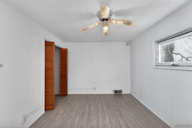 Building Photo - 609 22nd St