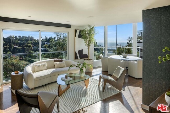 Building Photo - 9318 Warbler Way