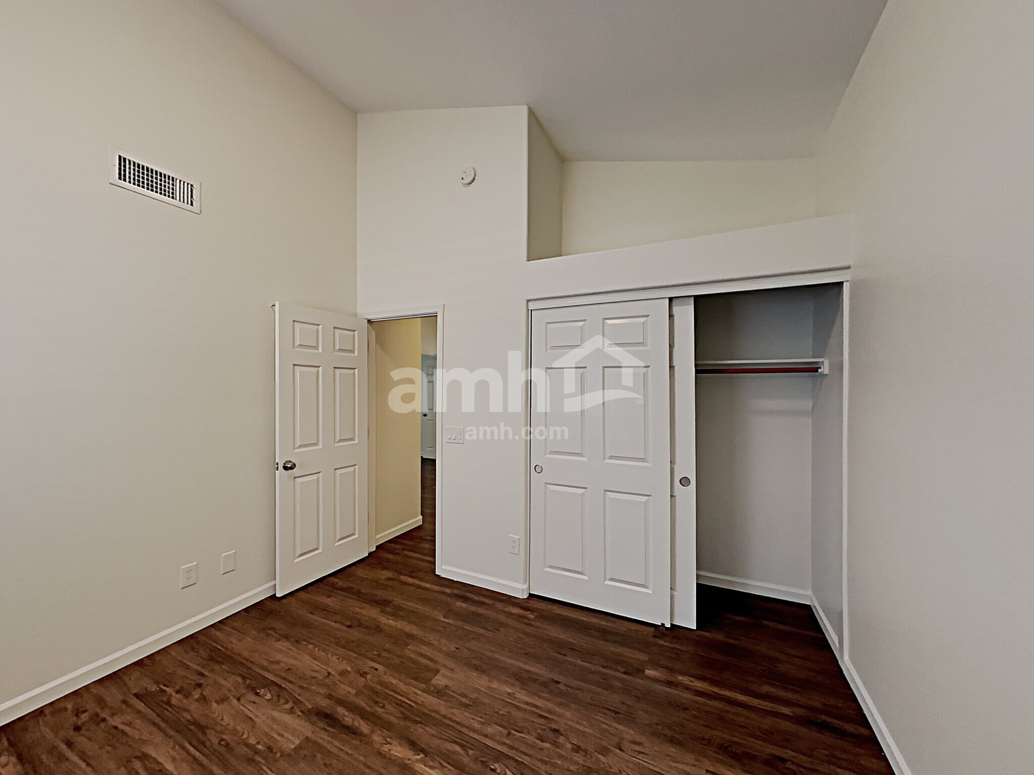 Building Photo - 4224 E Cathedral Rock Dr