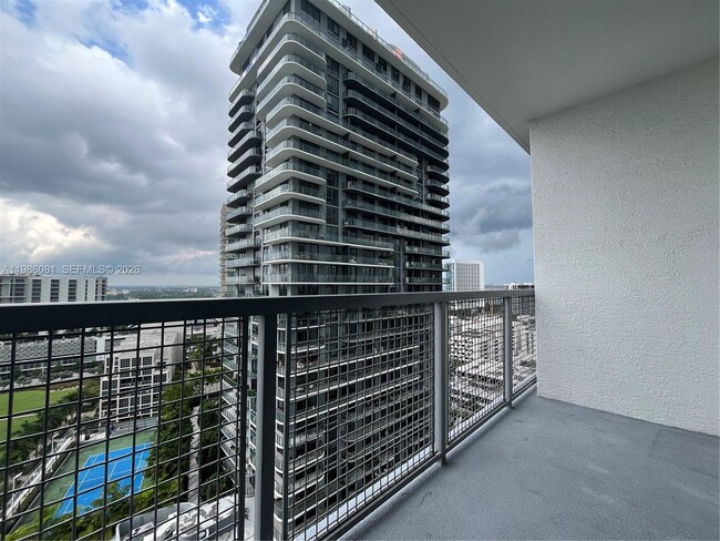 Building Photo - 3301 NE 1st Ave