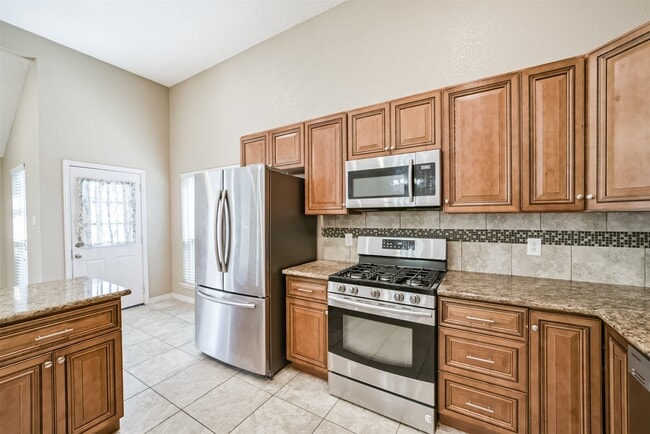 Building Photo - 12502 Miriam Ln