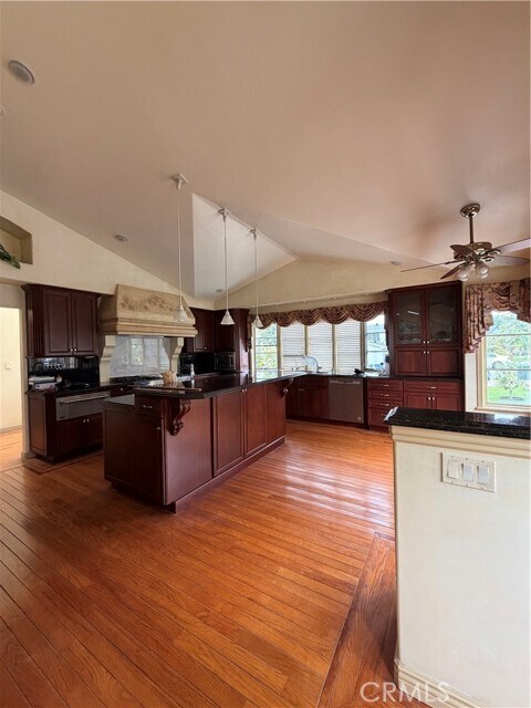 Building Photo - 27605 Warrior Dr