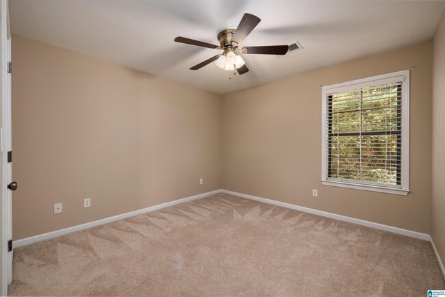 Building Photo - 2250 Ridgemont Dr