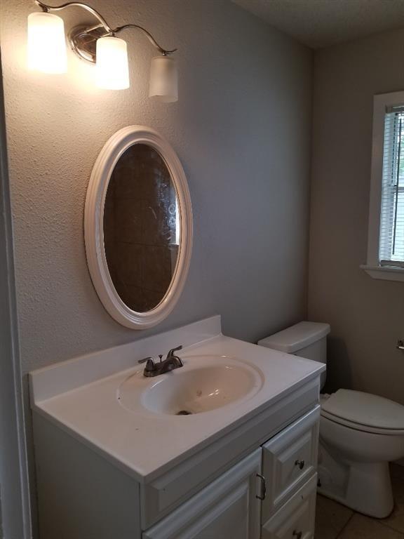 Building Photo - 2118 17th Ave N