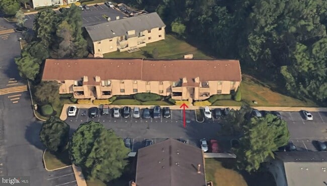 Building Photo - 705 Woodhollow Dr