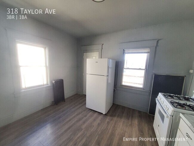 Building Photo - 318 Taylor Ave