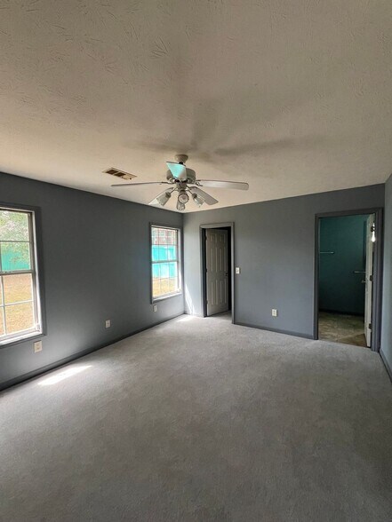 Building Photo - Single Family Home North Dean Area