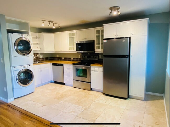 Primary Photo - 1257 E 200 S