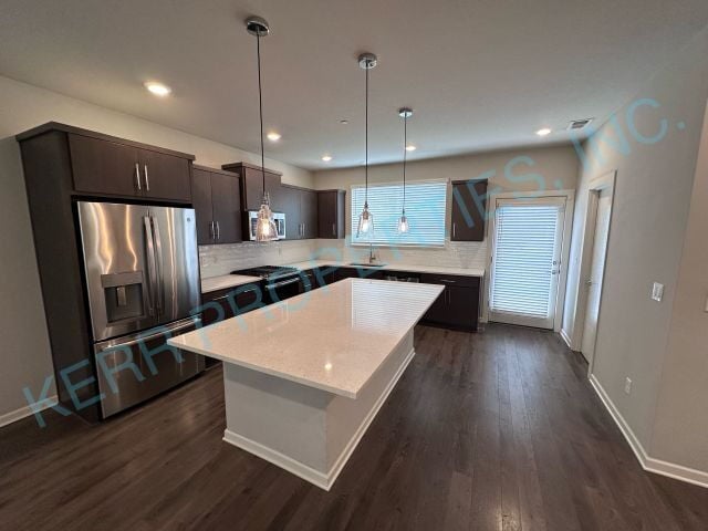 Building Photo - Spacious 3-Bedroom Townhouse with solar power in Happy Valley with 2.5 Bathrooms & 2105 Sq Ft of ...