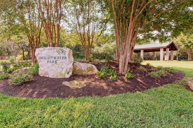 Building Photo - 8212 Fern Bluff Ave