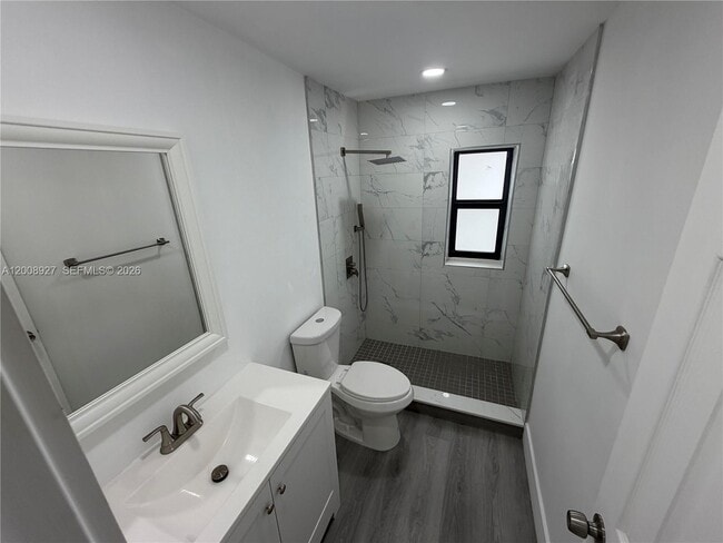 Building Photo - 13885 NW 5th Ave