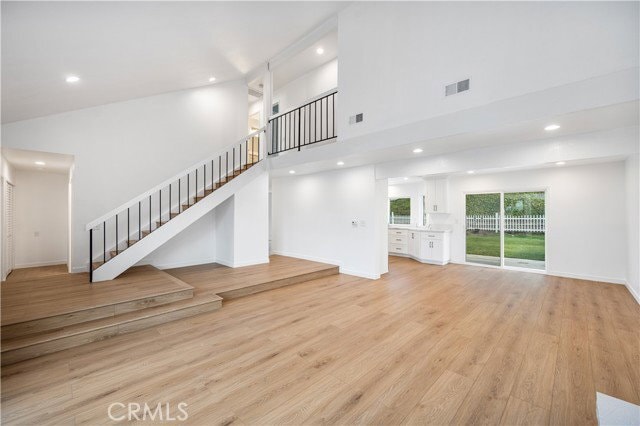 Building Photo - 738 S Fairway Ln