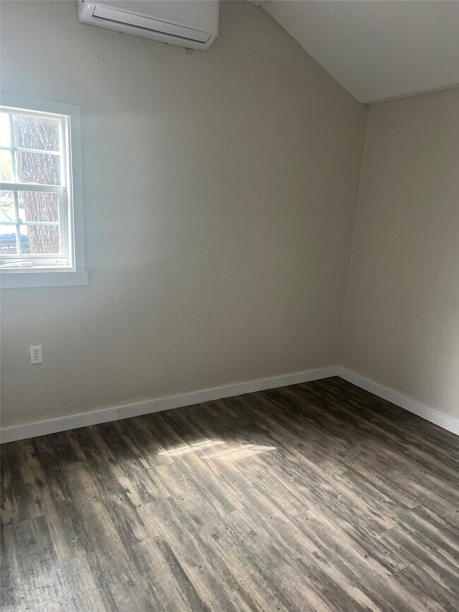 Building Photo - 174 Jaycrest