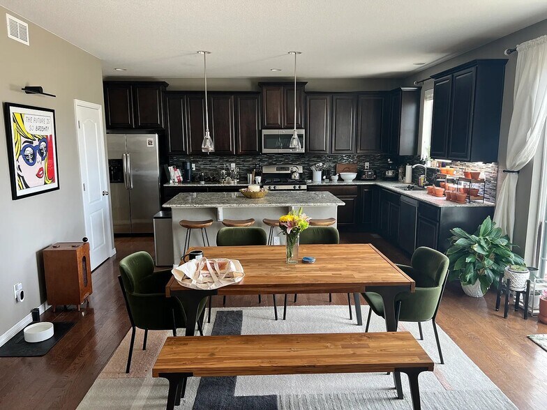 Building Photo - 15441 Coopers Hawk Way