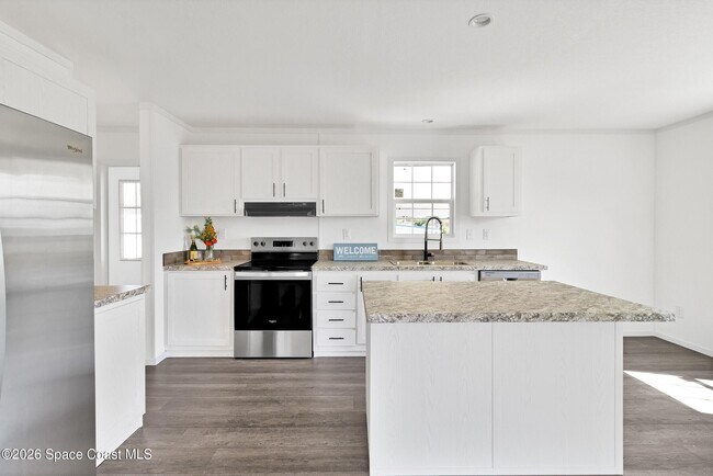 Building Photo - 6180 98th Ln